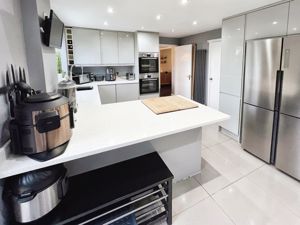 Kitchen- click for photo gallery